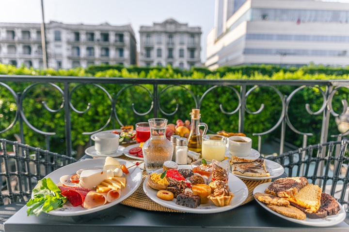 breakfast-tunis-hotel-carlton